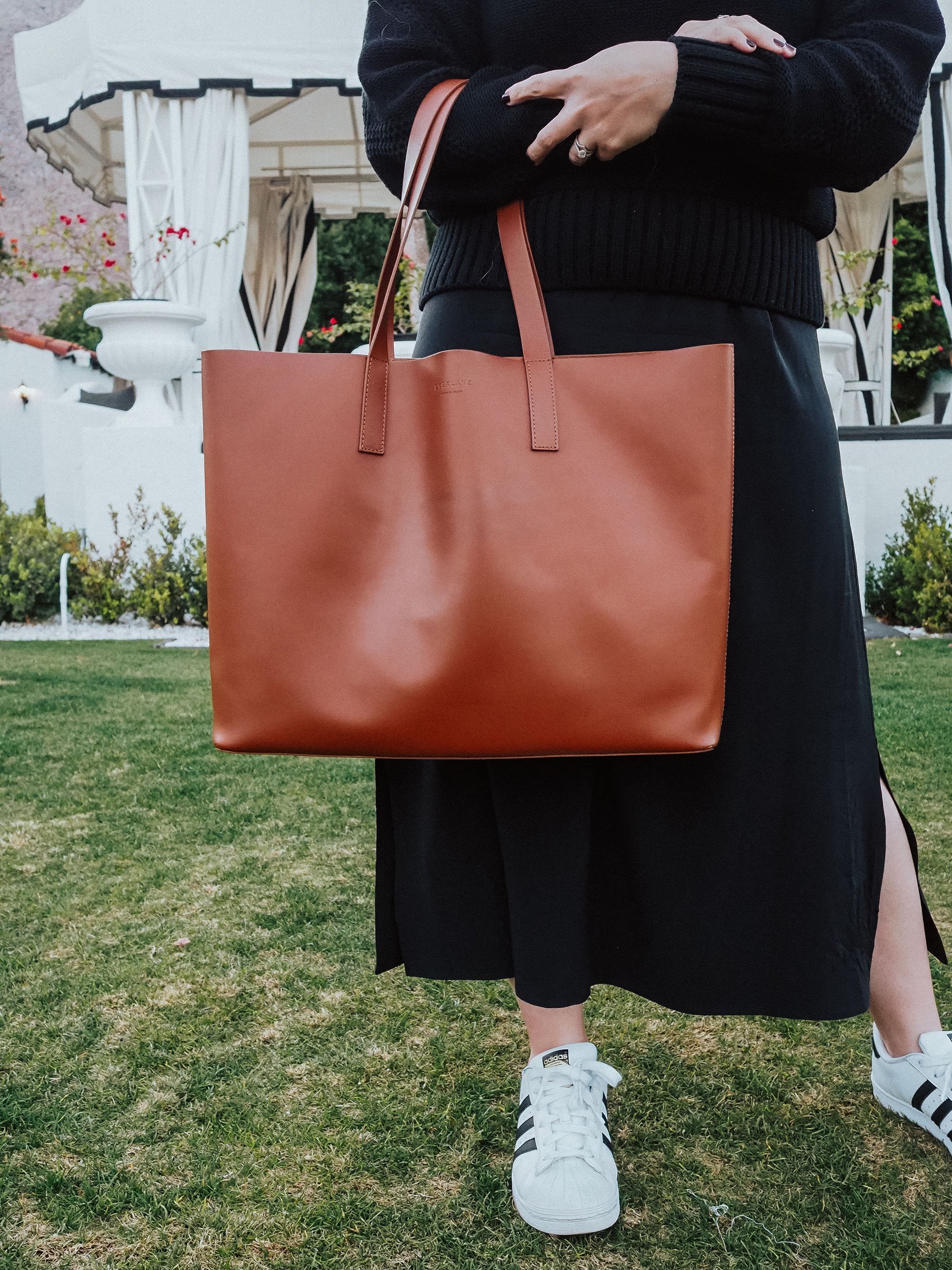 Find out if the Everlane Day Market Tote is worth it in this review