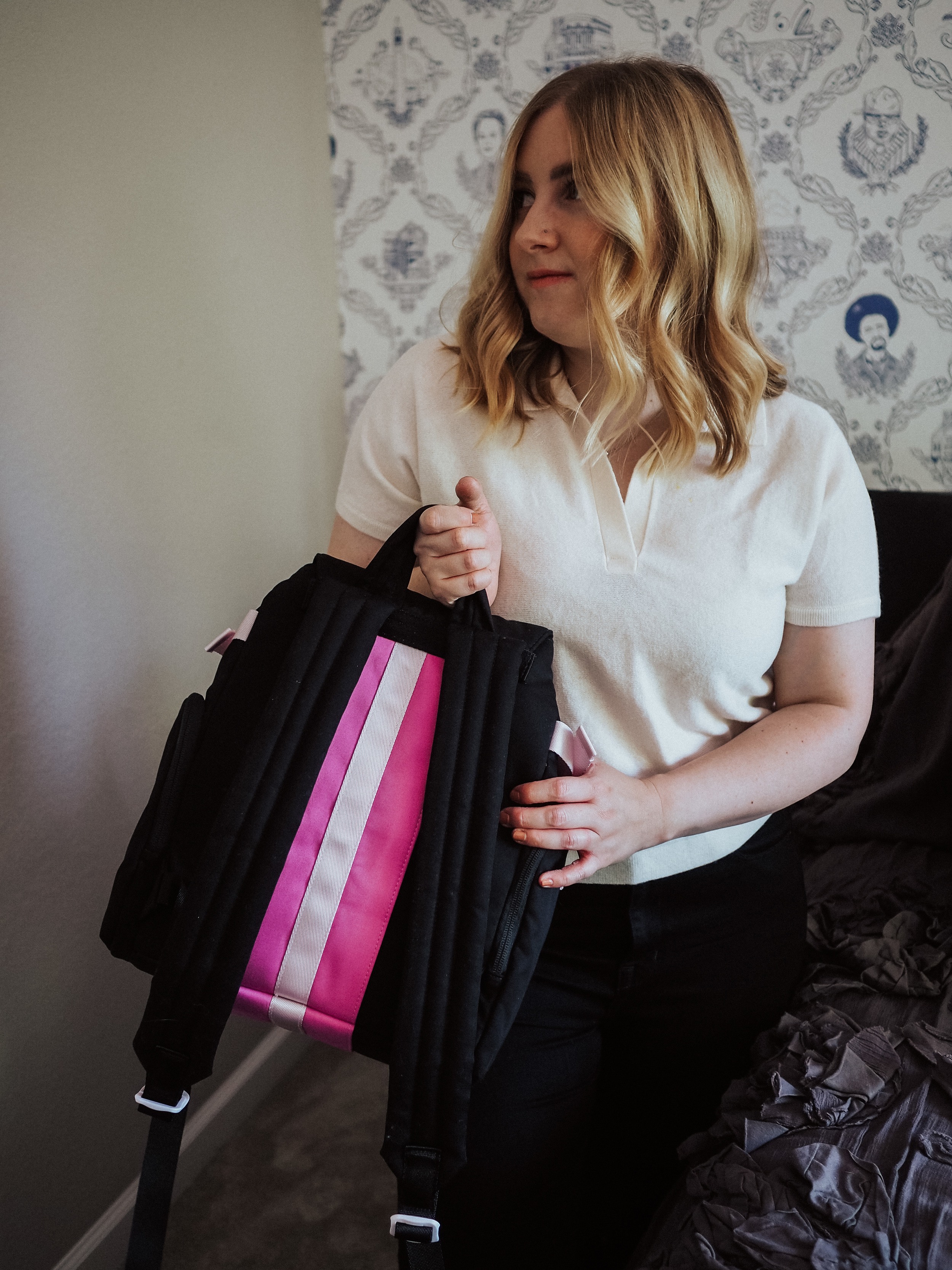 Kelsey from Blondes & Bagels reviews the best backpacks for women. These backpacks are comfortable, affordable, and durable.