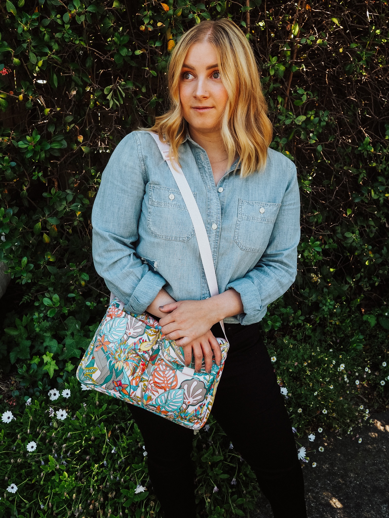 Affordable eco friendly bags can be tough to find! Vera Bradley's new Cotton ReIMAGINED line is packed with eco friendly bags at great prices.